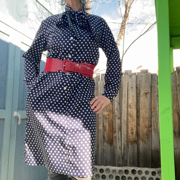 Vintage blue and white polka dot dress, long sleeve, bow at neck, buttons, M/L - Picture 4 of 13